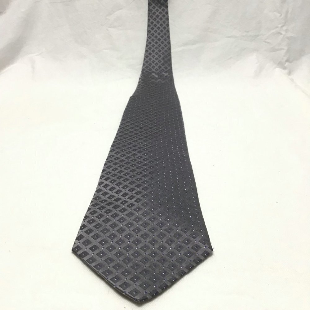 Italian Silk Diamond Point Necktie DC by Daniel Craig